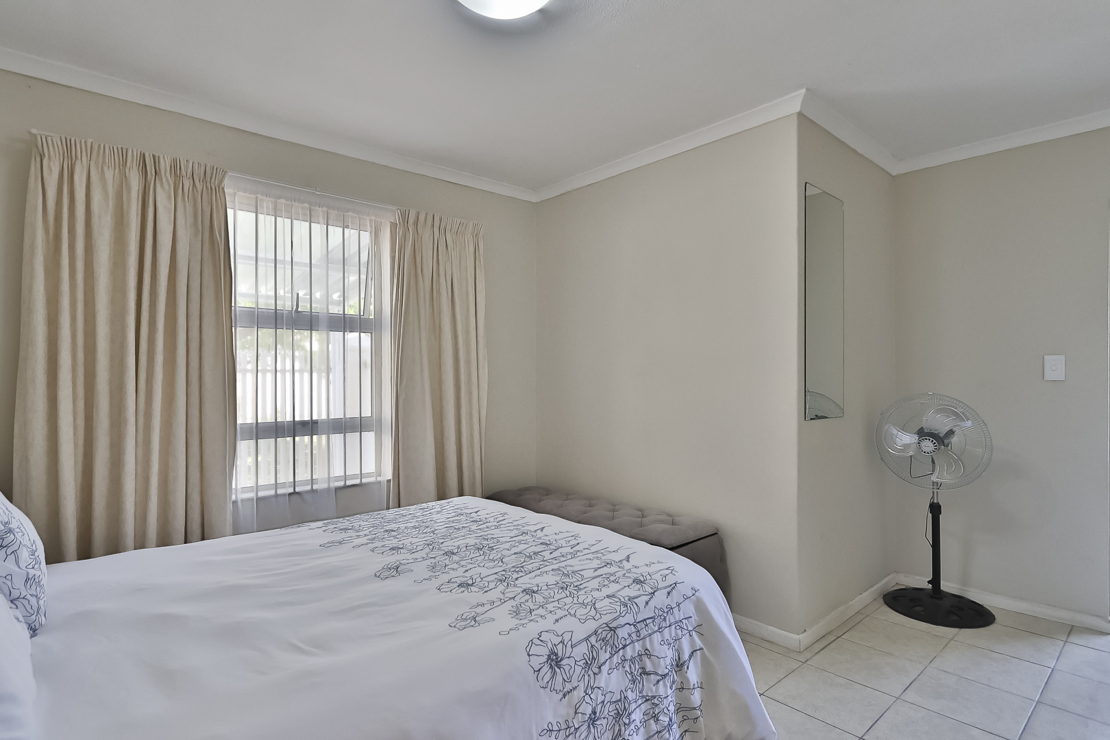 3 Bedroom Property for Sale in Gordons Bay Central Western Cape